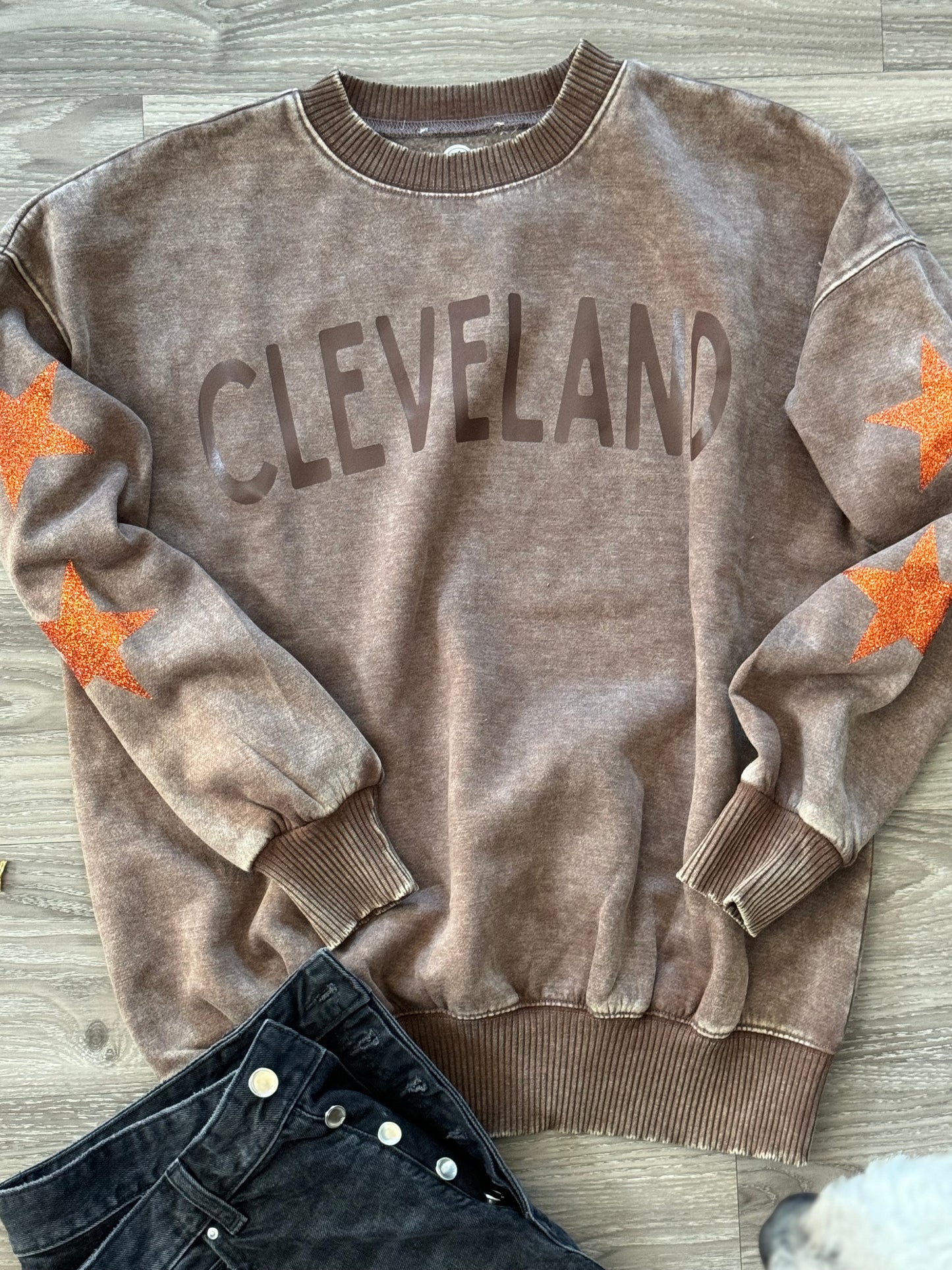 Vintage wash Starry Sleeve Crewneck