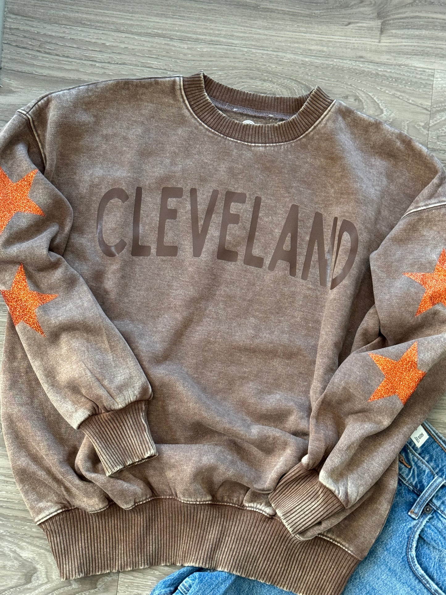 Vintage wash Starry Sleeve Crewneck