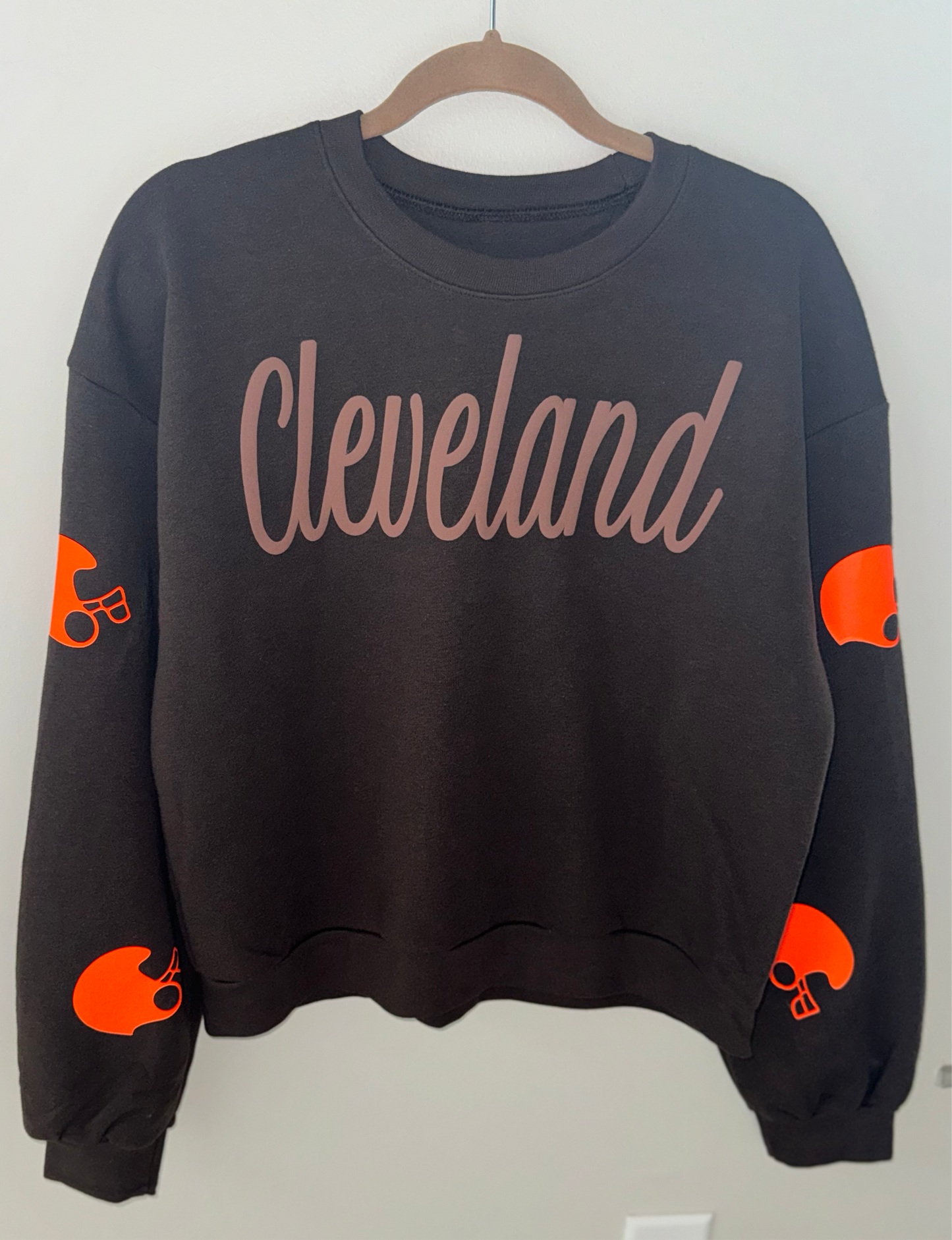 Girly Pop Browns crewneck
