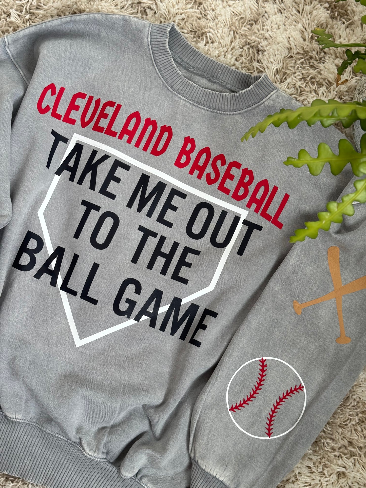 Guardians Crewneck
